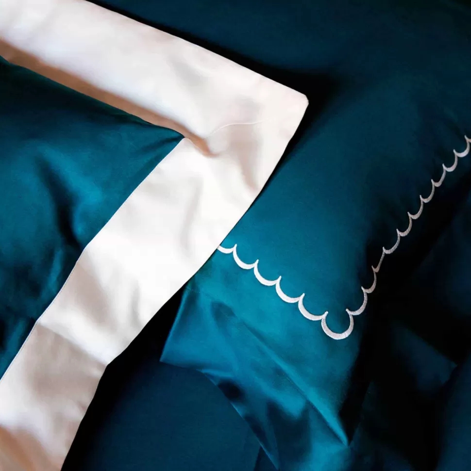 Bedroom-ISSIMO X Rivolta Carmignani Scallop Boudoir Shams Green