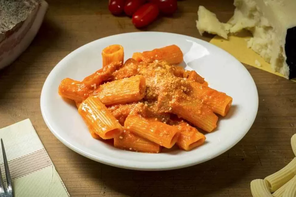 Food-Lazzari Amatriciana Tomatoe Sauce